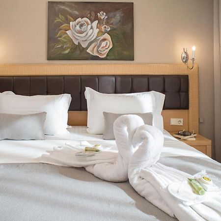 Hotel Pithari Agia Triada  Bagian luar foto