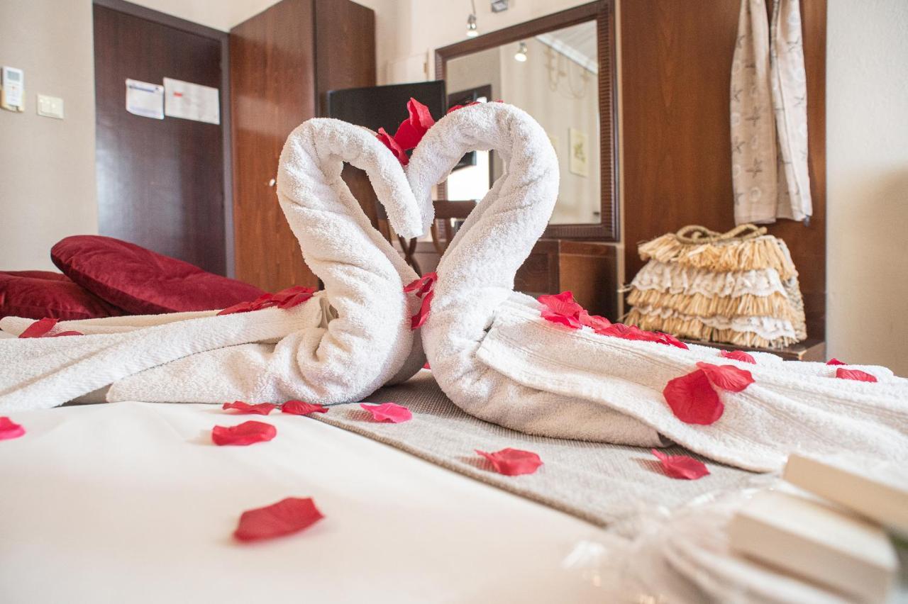 Hotel Pithari Agia Triada  Bagian luar foto