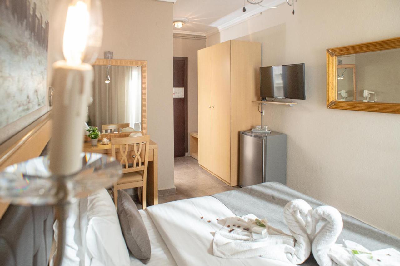 Hotel Pithari Agia Triada  Bagian luar foto