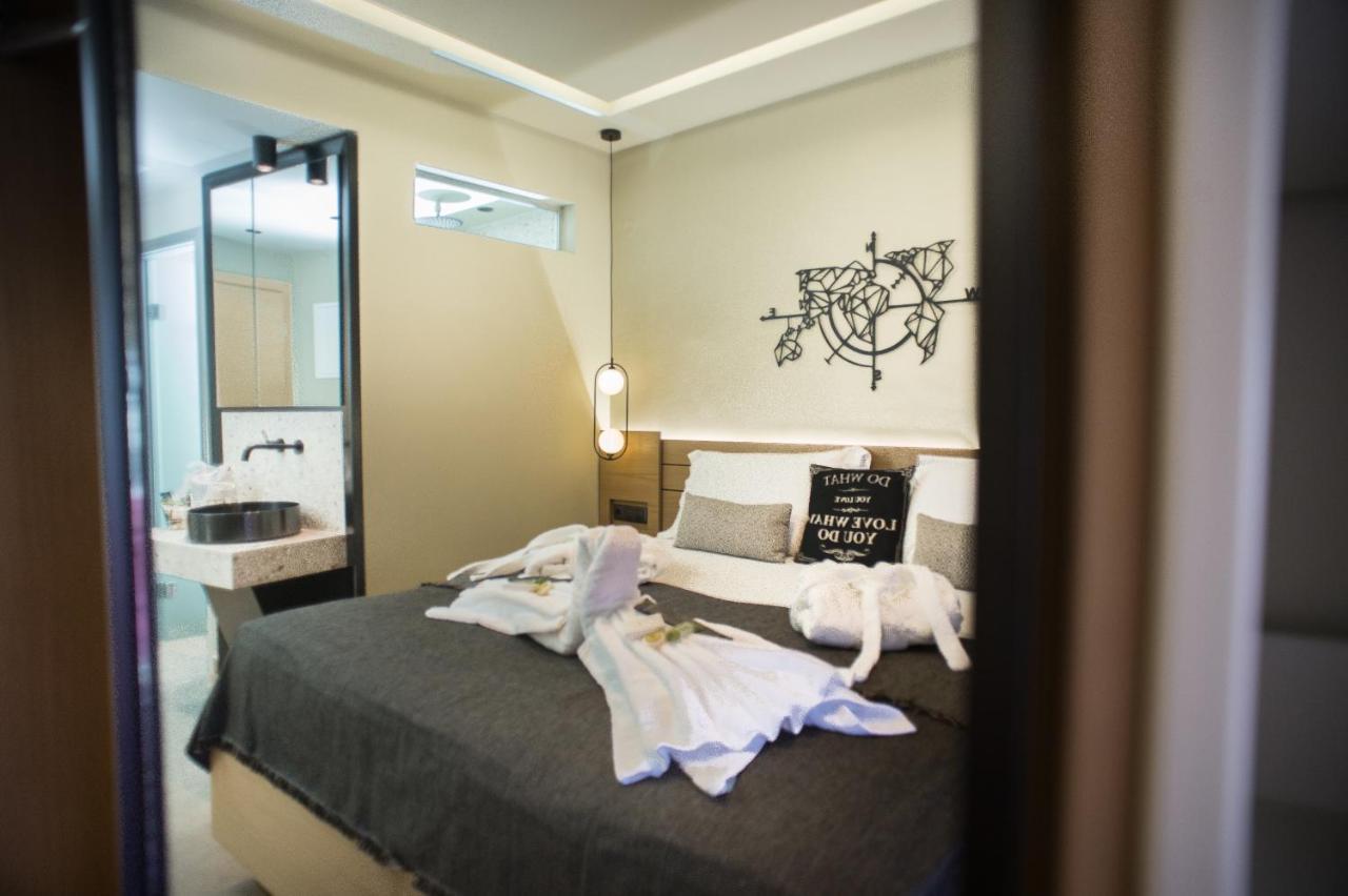Hotel Pithari Agia Triada  Bagian luar foto